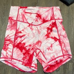 NWOT never worn Balance Atletica Oasis collection 4” rider shorts